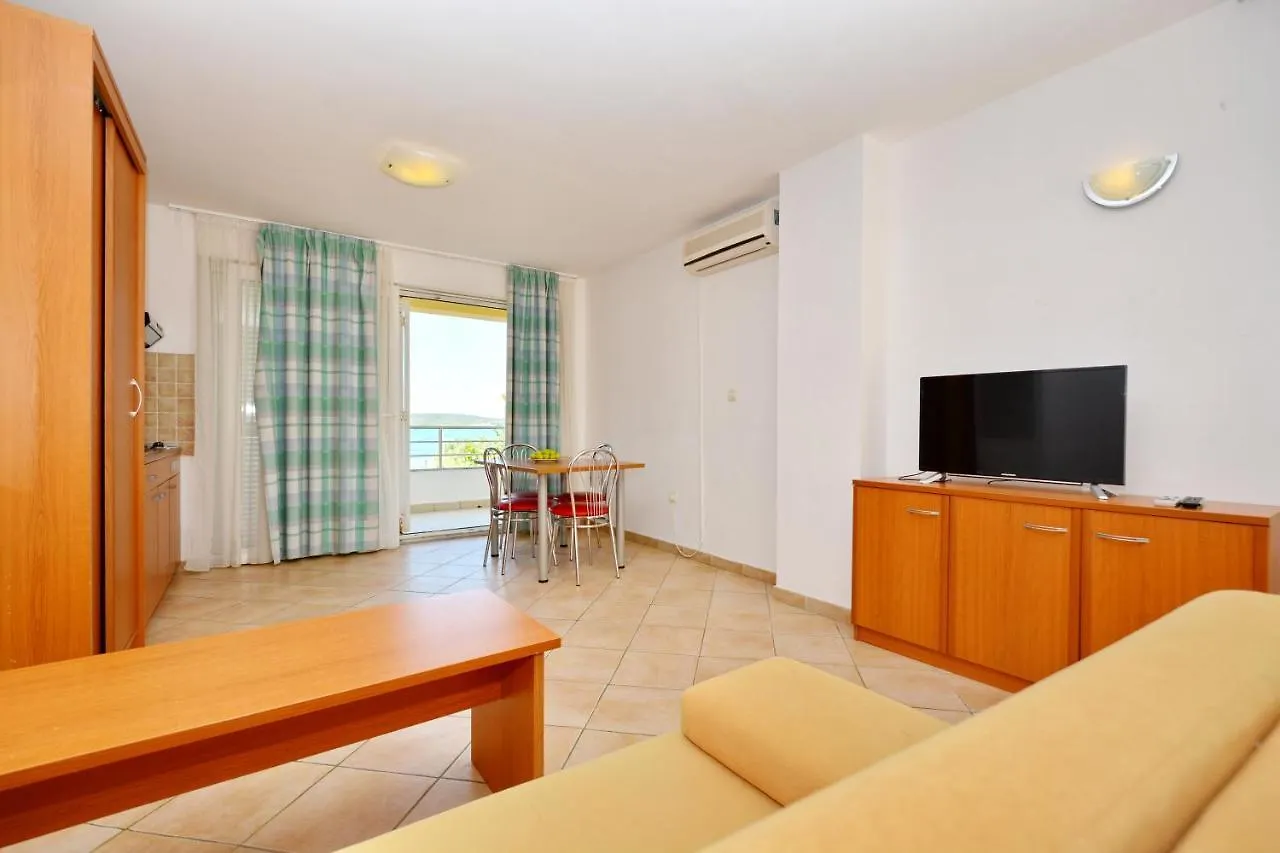 Πανσιόν Apartments Marina Ljubač