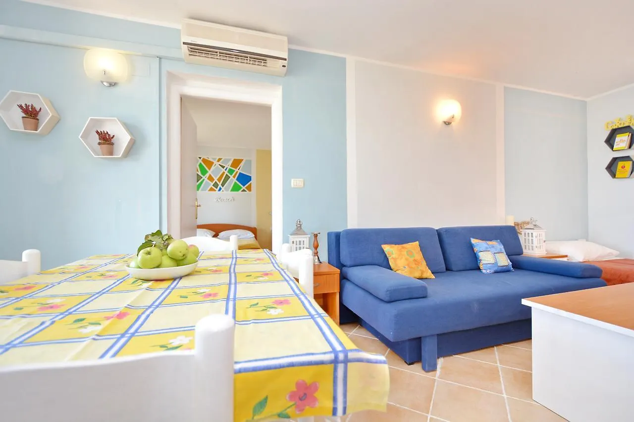 Πανσιόν Apartments Marina Ljubač